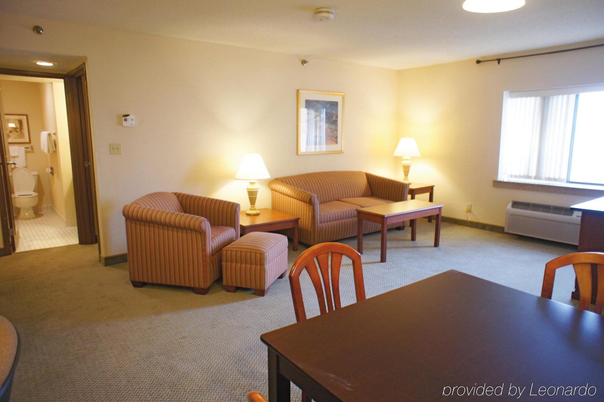 מלון וינזדור לוקס La Quinta By Wyndham Hartford Bradley Airport מראה חיצוני תמונה